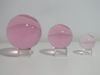 Imagen de Bola de cristal más peana 8 cm rosa