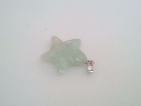 Imagen de Colgante de piedra natural en forma de estrella Jade