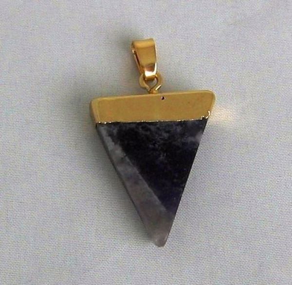 Picture of LIFELIKE STONE PENDANT AMETHYST TRIANGLE 30 MMS