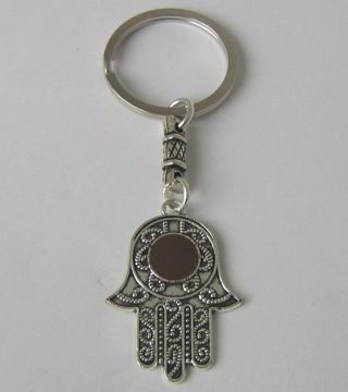 Imagen de LLAVERO MANO FATIMA CON FILIGRANA MARRON 41X29 MMS