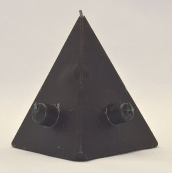 Imagen de Vela pirámide 5 mechas negra