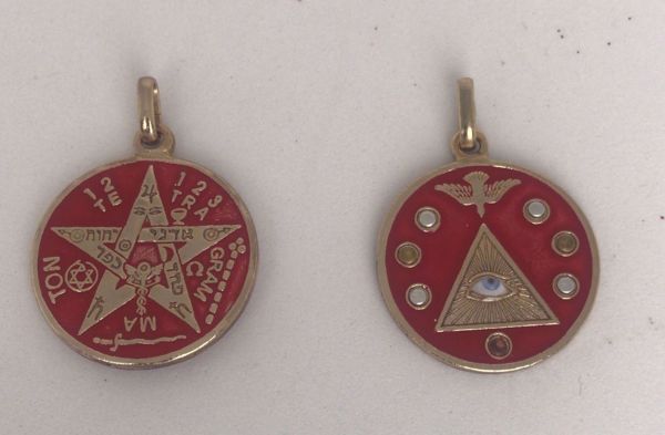 Imagen de Amuleto talismán colgante Tetragramatón y 7 potencias con ojo. Rojo. 3 cms