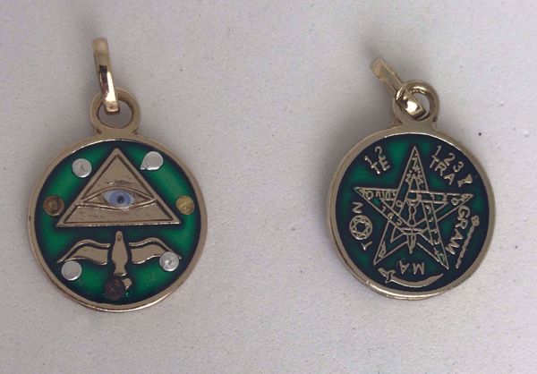 Picture of Amuleto talismán colgante Tetragramatón y 7 potencias con ojo 20 mm verde