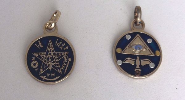 Picture of Amuleto talismán colgante Tetragramatón y 7 potencias con ojo 20 mm azul