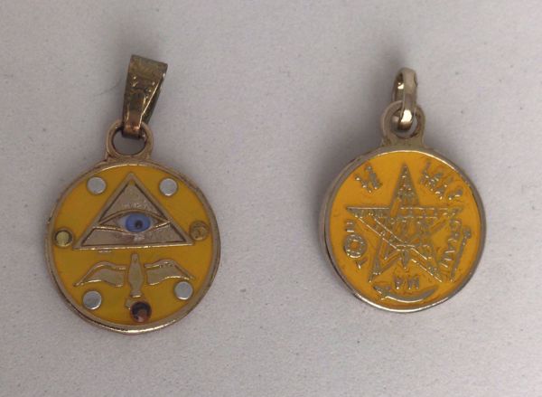 Picture of Amuleto talismán colgante Tetragramatón y 7 potencias con ojo 20 mm amarillo